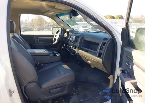 2019 Ram 1500 Classic Tradesman 4X2 8' Box z USA, uszkodzony, nr VIN 3C6JR6DG9KG502399